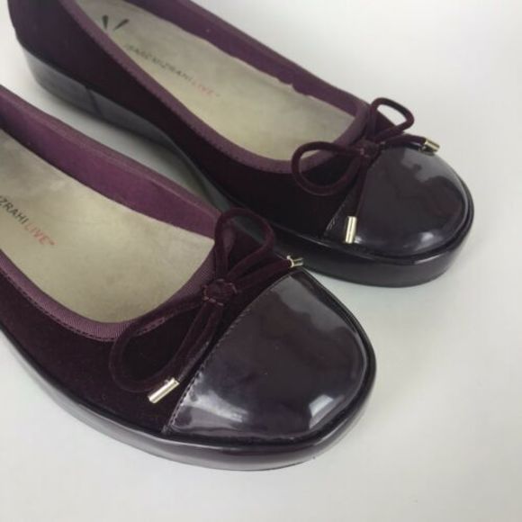 Isaac Mizrahi Live Velvet Patent Leather Slip On - Picture 2 of 4
